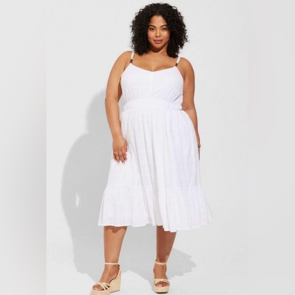 Torrid Midi Textured Sun Dress Tiered White Beachy Coastal Cottagecore Size 2